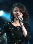 Selena Gomez : selena-gomez-1406134713.jpg