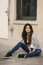 Selena Gomez : selena-gomez-1408546237.jpg