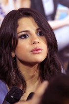 Selena Gomez : selena-gomez-1409499450.jpg