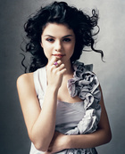Selena Gomez : selena-gomez-1424112340.jpg