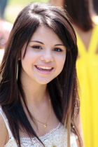 Selena Gomez : selena_gomez_1218159813.jpg