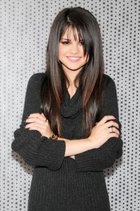 Selena Gomez : selena_gomez_1235344486.jpg