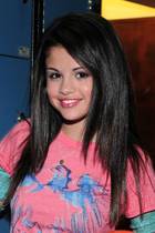 Selena Gomez : selena_gomez_1241920406.jpg