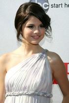 Selena Gomez : selena_gomez_1260473783.jpg