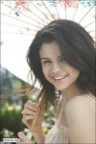 Selena Gomez : selena_gomez_1281571354.jpg