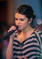 Selena Gomez : selena_gomez_1285363756.jpg