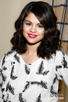 Selena Gomez : selena_gomez_1286328427.jpg