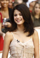 Selena Gomez : selena_gomez_1289877790.jpg