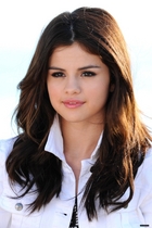 Selena Gomez : selena_gomez_1291668140.jpg
