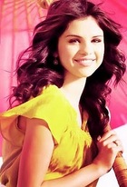 Selena Gomez : selena_gomez_1294712637.jpg