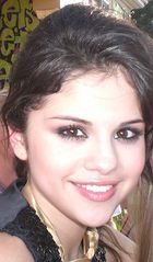 Selena Gomez : selena_gomez_1294951170.jpg