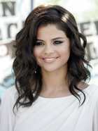 Selena Gomez : selena_gomez_1302677166.jpg