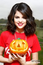 Selena Gomez : selena_gomez_1311007693.jpg