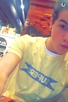Taylor Caniff : taylor-caniff-1444782001.jpg