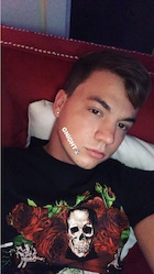 Taylor Caniff : taylor-caniff-1503079922.jpg