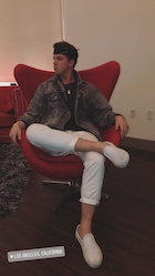 Taylor Caniff : taylor-caniff-1517440321.jpg