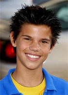 Taylor Lautner : SG_165414.jpg