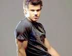 Taylor Lautner : taylor-lautner-1339813722.jpg