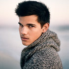 Taylor Lautner : taylor_lautner_1259397648.jpg