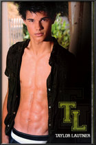 Taylor Lautner : taylor_lautner_1280541381.jpg