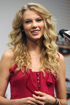 Taylor Swift : taylor-swift-1318270355.jpg