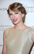 Taylor Swift : taylor-swift-1319054785.jpg