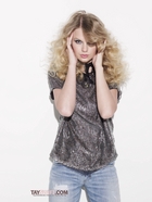 Taylor Swift : taylor-swift-1323884718.jpg