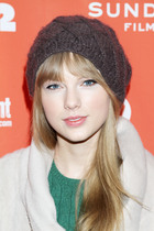 Taylor Swift : taylor-swift-1327312376.jpg