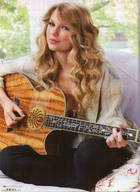 Taylor Swift : taylor-swift-1327864895.jpg