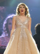 Taylor Swift : taylor-swift-1329355171.jpg