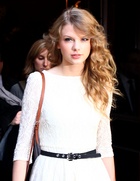 Taylor Swift : taylor-swift-1329490375.jpg