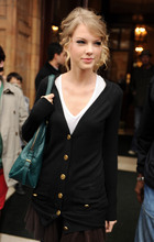 Taylor Swift : taylor-swift-1333572527.jpg