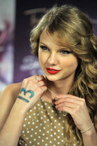 Taylor Swift : taylor-swift-1334072836.jpg