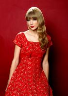 Taylor Swift : taylor-swift-1351360709.jpg