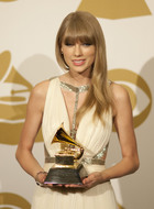 Taylor Swift : taylor-swift-1360829796.jpg