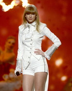 Taylor Swift : taylor-swift-1360830253.jpg