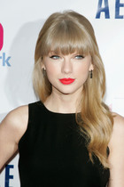 Taylor Swift : taylor-swift-1368674012.jpg
