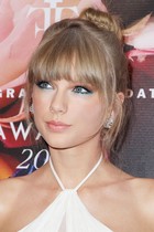 Taylor Swift : taylor-swift-1372011297.jpg