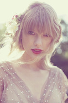 Taylor Swift : taylor-swift-1372963495.jpg