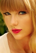 Taylor Swift : taylor-swift-1373383730.jpg