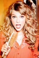 Taylor Swift : taylor-swift-1377190694.jpg