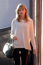 Taylor Swift : taylor-swift-1383426108.jpg