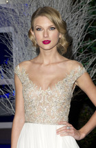 Taylor Swift : taylor-swift-1386702428.jpg