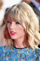 Taylor Swift : taylor-swift-1412166351.jpg