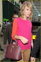 Taylor Swift : taylor-swift-1413047215.jpg