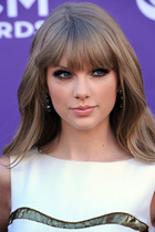Taylor Swift : taylor-swift-1413391184.jpg