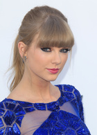 Taylor Swift : taylor-swift-1413391501.jpg