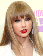 Taylor Swift : taylor-swift-1413391557.jpg
