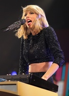 Taylor Swift : taylor-swift-1417901799.jpg