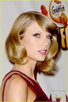 Taylor Swift : taylor-swift-1418511436.jpg